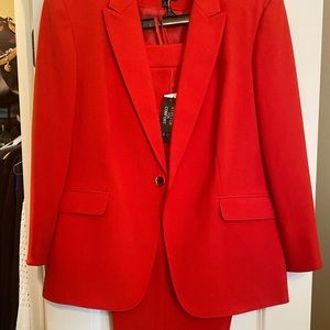 Pant suit